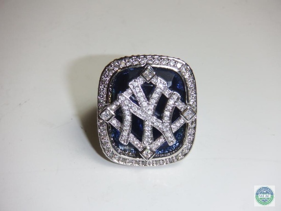 World Champions New York Yankees 2009 Unity silver tone Ring