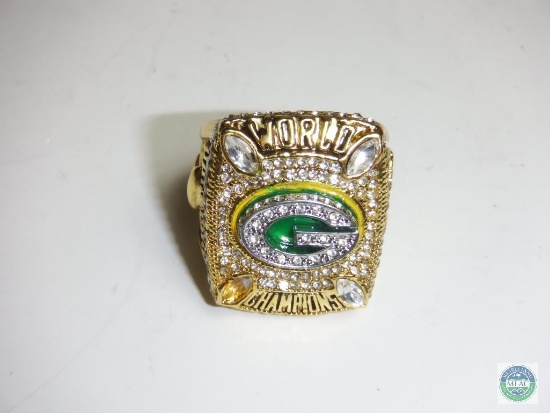 World Champions NFL Greenbay Packers Gold tone Ring Rodgers #12