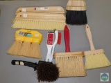 Lot of Cleaning Brushes, Roof Brush, Paste Brush etc.