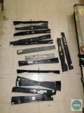 Lot of 30 Mower Blades Replacement Cutter Blades Mostly 21