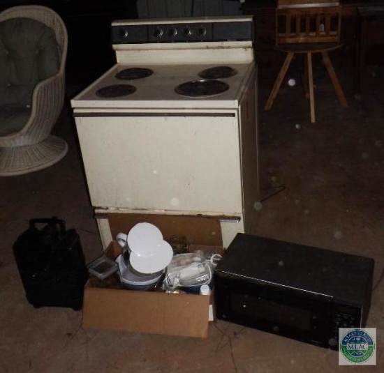 Lot Kitchen Appliances Stove Microwave Coffee Maker