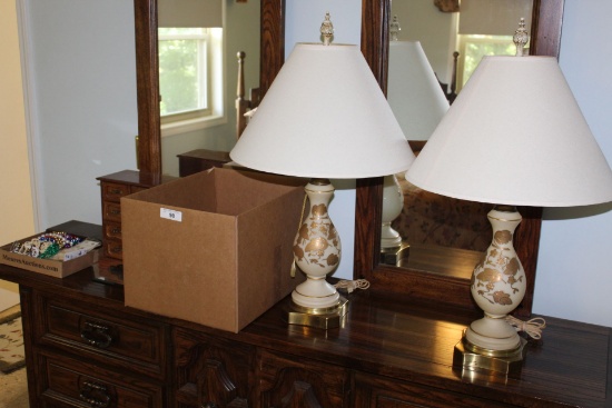 Box of Women's Gloves, Misc. Jewelry, 2 Lamps.