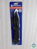 Smith & Wesson Large Folder Knife Tanto Blade