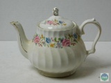 Sadler Tea Kettle with Floral pattern