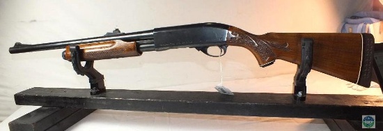 Remington 870 Mag 12 gauge shotgun