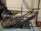 Climbing tree stand