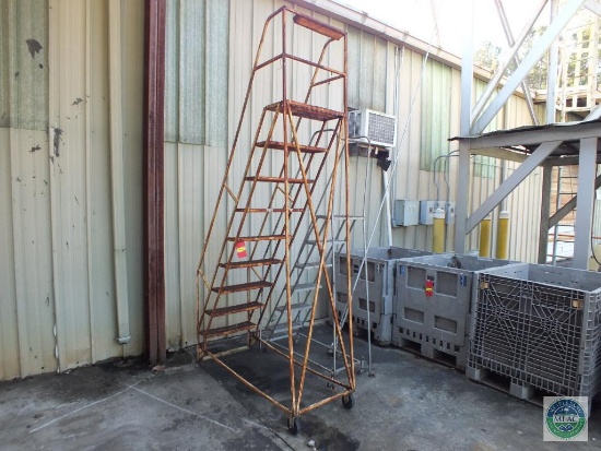 Lot 2 Warehouse Ladders