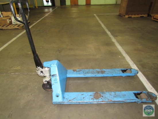 ULINE H-3763 4400-pound capacity pallet jack