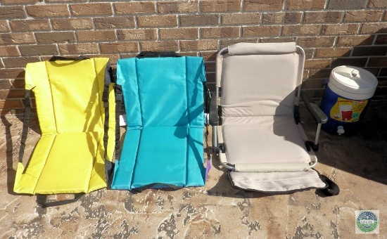 Lot 3 Folding Stadium Seats & 2 Gallon Igloo Drink Cooler