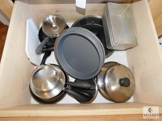 Contents Kitchen Drawer - Pots, Pans, Cake Pans, etc