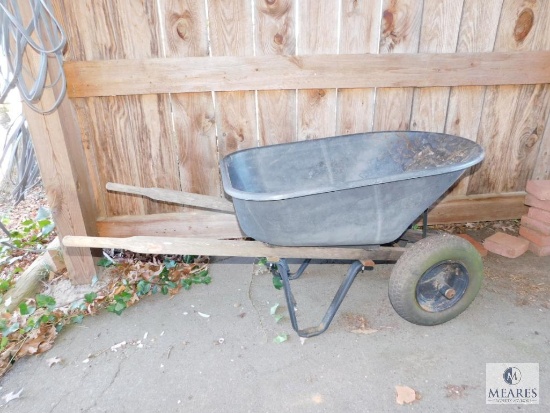 Wheelbarrow Plastic tub
