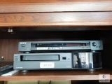 Contents of Entertainment Center CD Changer, DVD & VHS Player