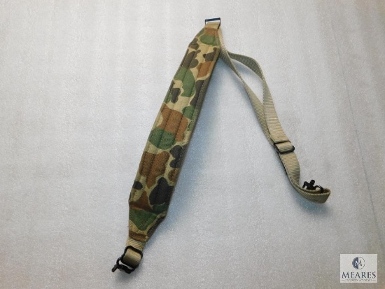 Leather lined rifle sling with swivels