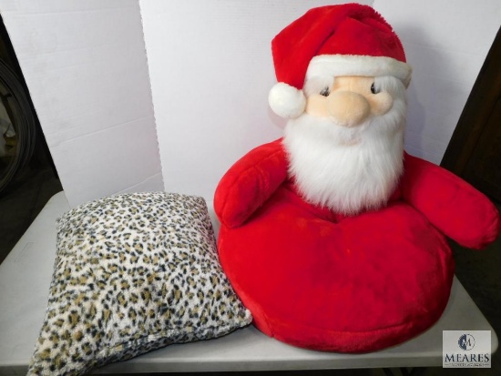 Kids Santa Claus Plush Chair & 1 Pillow lot