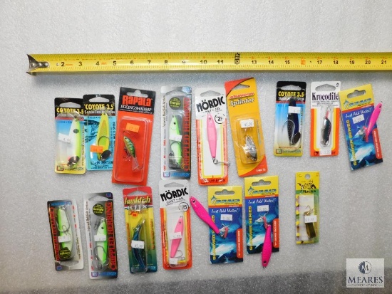 Lot 17 New Fishing Lures / Hooks Various Brands