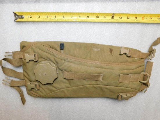US Army GI Molle 10002 Hydration Carrier with Bladder Backpack