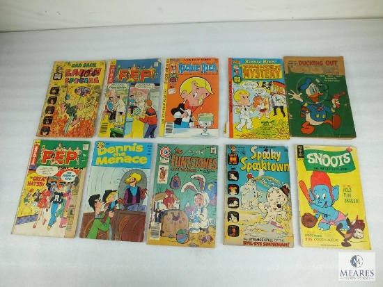 Mixed Lot of 10 Comic Books ( Charlton Comics,Fawcett,Archie,Harvey world,Gold Key)
