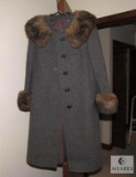 Vintage Mary Lane Ladies Gray Pea coat with Fur Collar and Cuffs