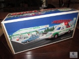 1994 New in the box Hess Rescue Truck