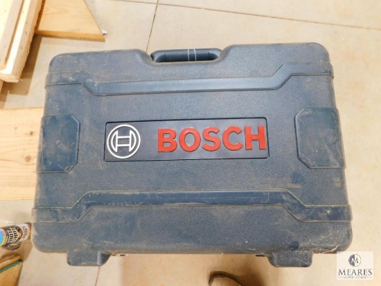 Bosch 2.25 HP Electronic Router + Router Table Base