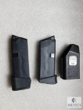 Lot 2 Glock 9mm 6 Round Magazines 1 with Extended Grip & Speed Loader
