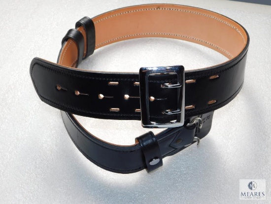 32" US marked security police leather belt