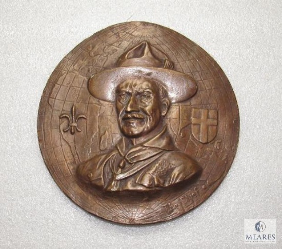 BSA Scout "The Chief" Robert Baden-Powell 8.5" Plaster Plaque