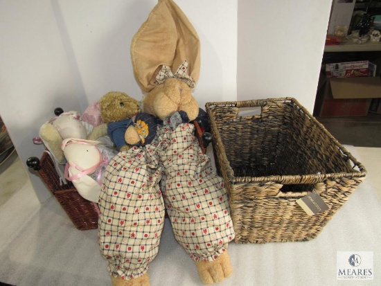 Lot of 2 Wicker / Seagrass Baskets w/ Plush Bunny Rabbits