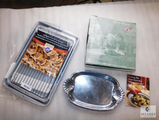 New Set Non-Stick Baking Cooking Trays & Wilton Silver Serving Tray