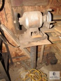 DuraCraft 6in bench grinder on pedestal