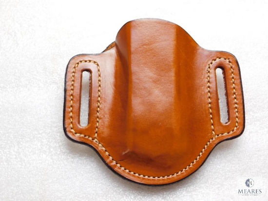 New Hunter leather mag pouch for glocks and similar staggered magazines