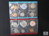 US Mint - 1969 UNC coin set