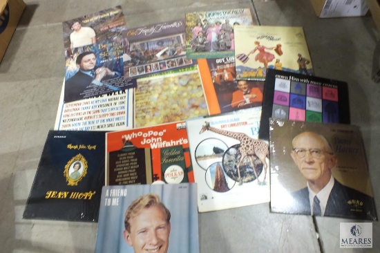 Large lot Records 33 LP's Christmas, Lawrence Welk, and more