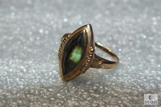 10K Gold Ladies Ring with Green Stone