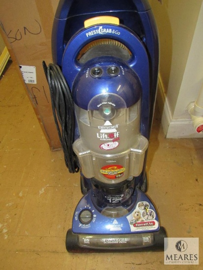 Bissell Lift-off Revolution Pet vacuum 