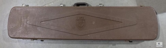 Duck Unlimited Hard gun case, measures aproximately 52"