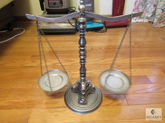 Vintage Lawyers Scale Metal Pewter like finish