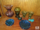 8 piece Lot Vintage Colored Glass Decorations, Nesting Hen, Ashtrays, Vases, Kitten, +