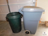 Lot 2 Rubbermaid type Trashcans