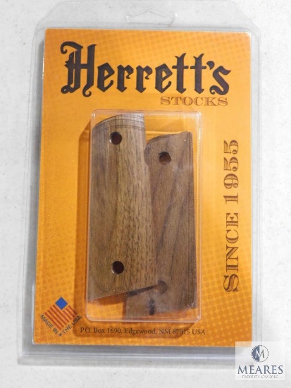 New Herrett's 1911 Officers model wood grips