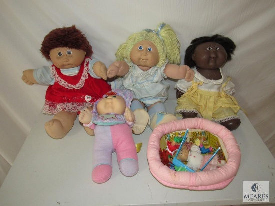 Lot Cabbage Patch Dolls 3 Plush & Small Figurines