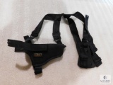 Uncle Mikes shoulder holster fits Glock 19 and similar autos