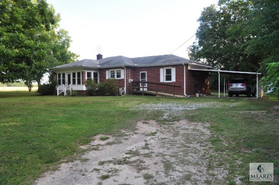 Single Family Brick Home on 3.225 Acres