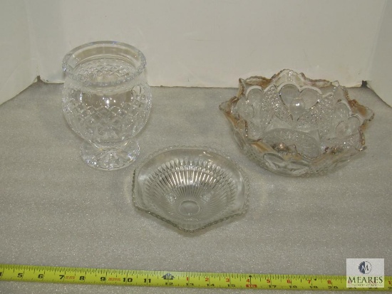 Lot 3 Pieces of Crystal - Stunning Vase and 2 Bowls