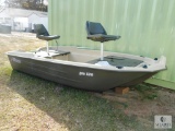 Sundolphin Pro 120 3 Man Jon Boat