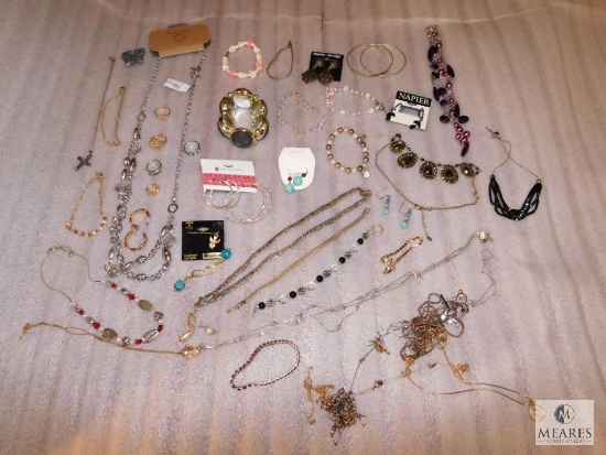 Lot of costume Jewelry Bracelets, Earrings and Necklaces