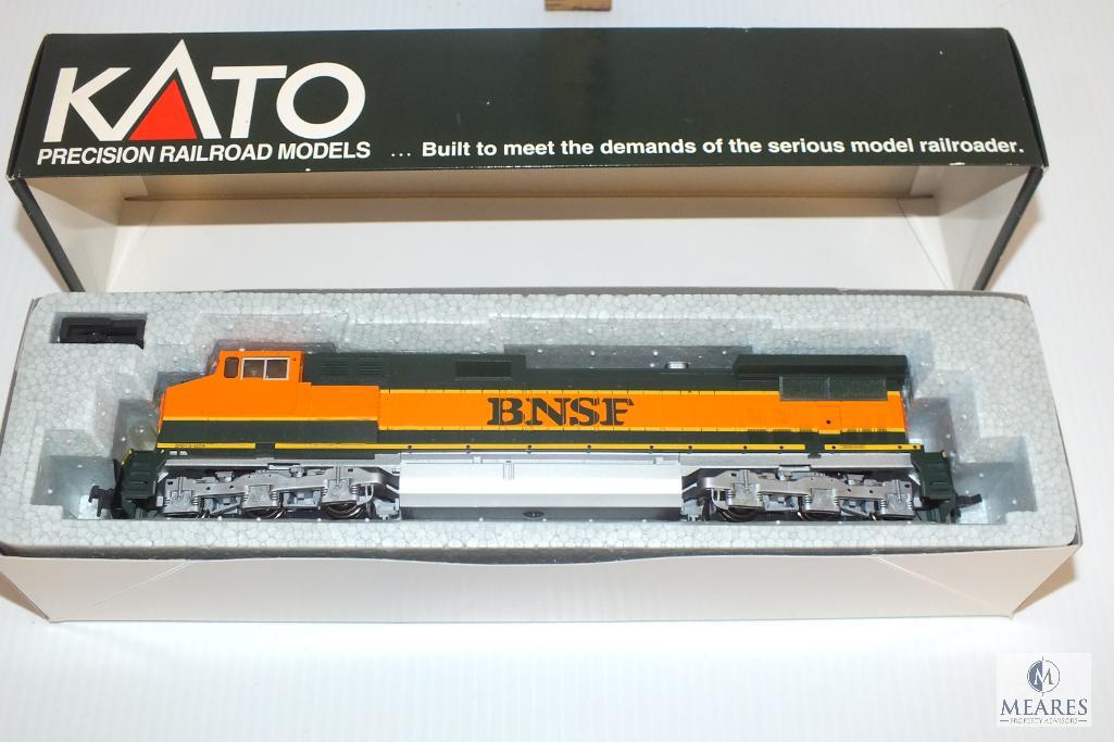 鉄道模型 KATO GE C44-9W DASH9 37-1902 BNSF #1005 KATO GE C44-9W DASH9 37-1902 BNSF #1005