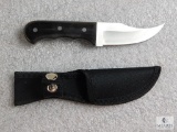 New fixed blade skinner with sheath