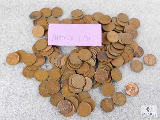 Approximately 1 pound of mixed Lincolns cents