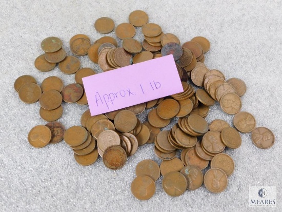 Approximately 1 pound of mixed Lincolns cents